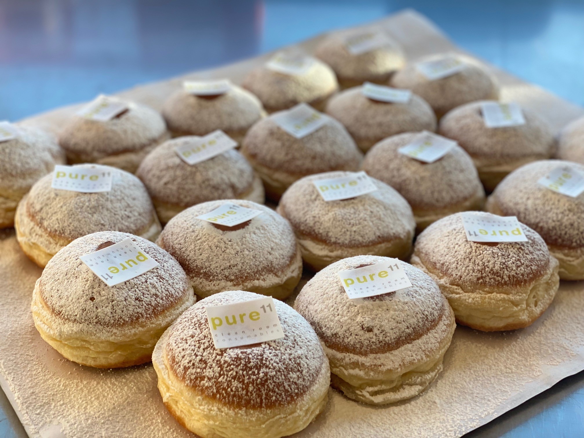 Bäckerei Zöttl – Krapfen mit Logo-Aufleger